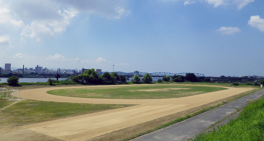 和歌山市市民スポーツ広場維持修繕（サッカー場及び陸上競技場）